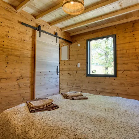 Vakantiehuis Le Pech Eternel-lodge Tilleuls