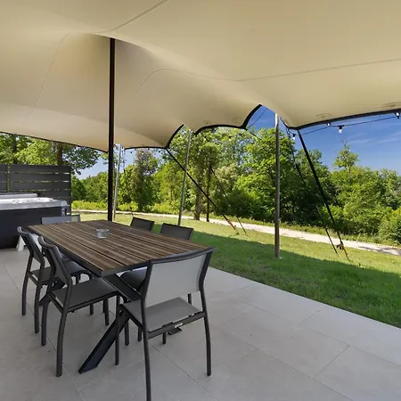 Le Pech Eternel-lodge Tilleuls Sarlat