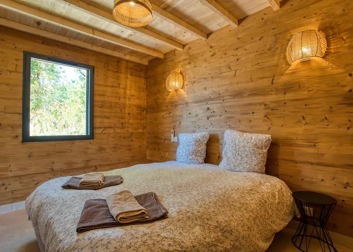 Le Pech Eternel-lodge Tilleuls * Sarlat-la-Canéda